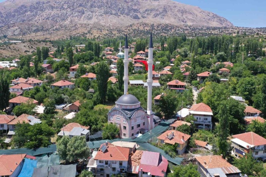 Kaş’ta, Yeşilbarak Söğütoğlu Camii Açıldı