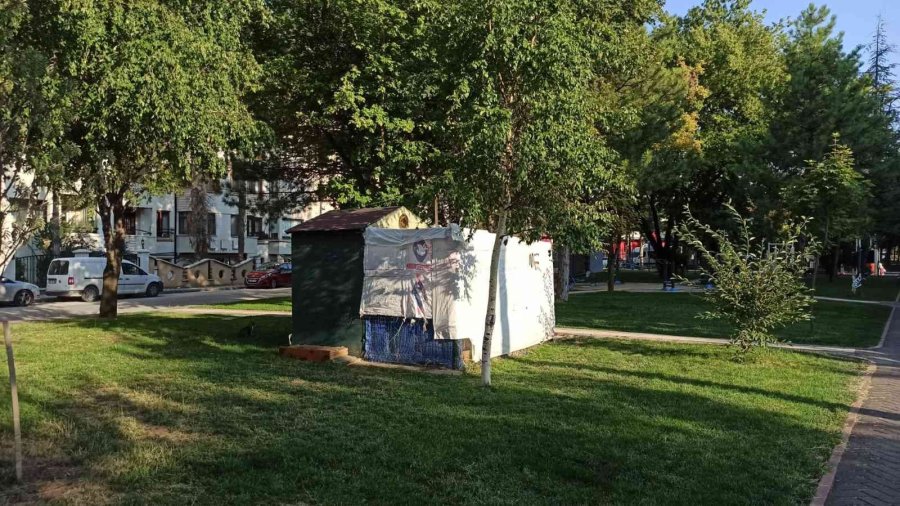 Hayvanseverlerden ‘çiğ Et’ Uyarısı