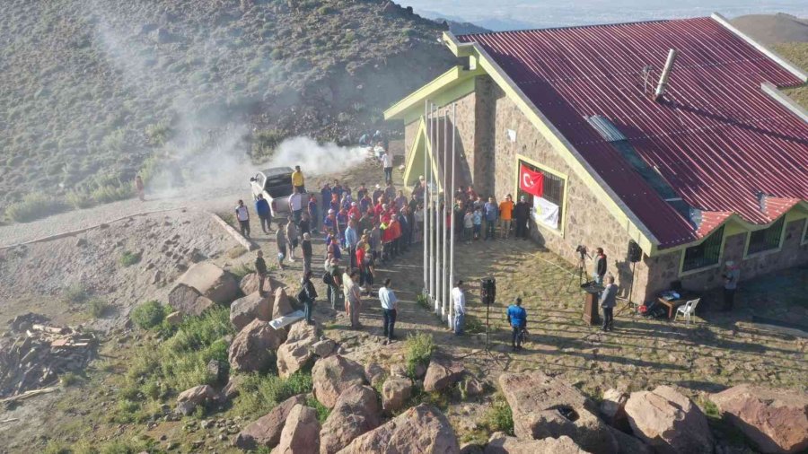 28. Sütdonduran Kampı Ve Erciyes Zirve Tırmanışı Yapıldı