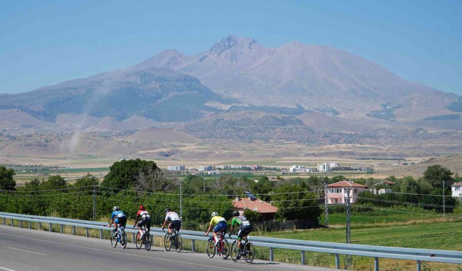 Erciyes Uluslararası Yol Bisiklet Yarışları, Gp Yahyalı Etabı İle Devam Etti
