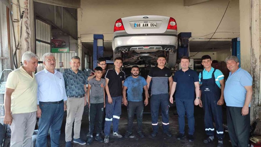 Başkan Dinçer Sanayi Esnafı İle Buluştu