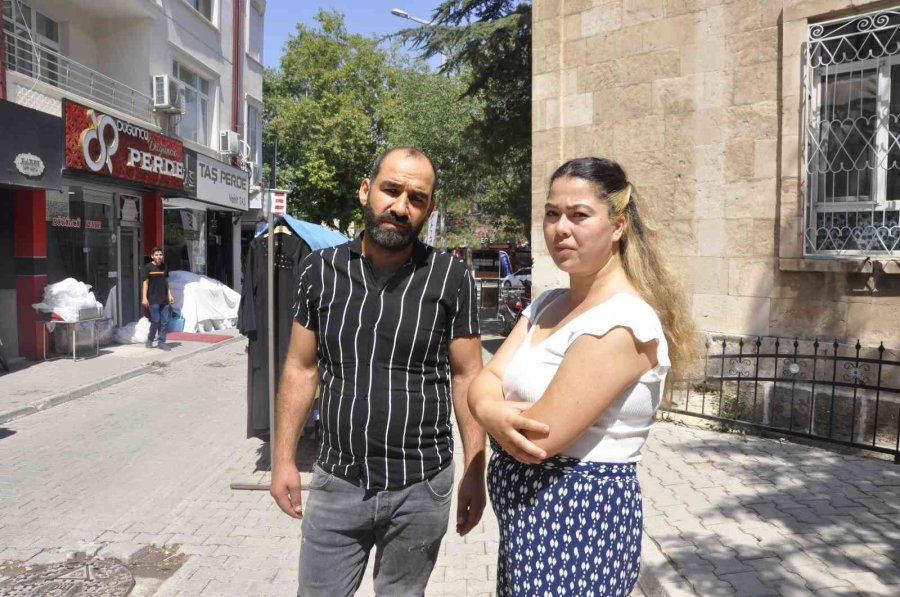 Trafiğe Kapalı Alanda Motosikletin Çocuğu Çarpma Anı Kamerada