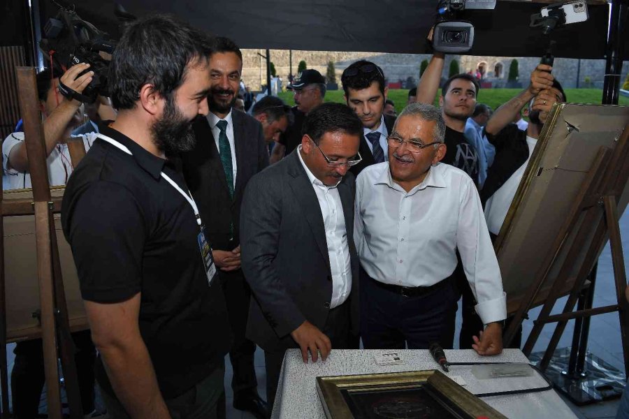 Başkan Büyükkılıç’tan Festivalde “devlet Tiyatrosu’na Kadro” Müjdesi