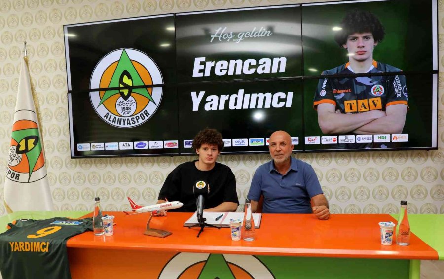 Erencan Yardımcı, 1 Yıl Daha Alanyaspor’da