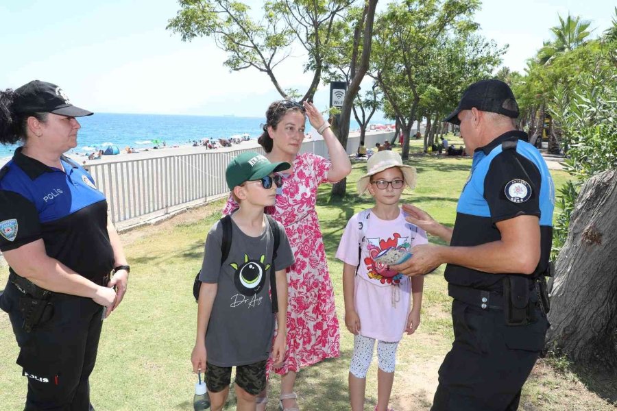 Antalya Polisinden, Sahilde Boğulma Ve Güvenlik Bilgilendirmesi