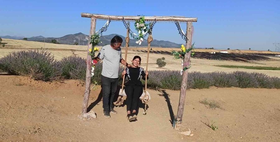 Hayata Tutunan Kızının Lavanta Bahçesi Hayalini Gerçeğe Dönüştürdü