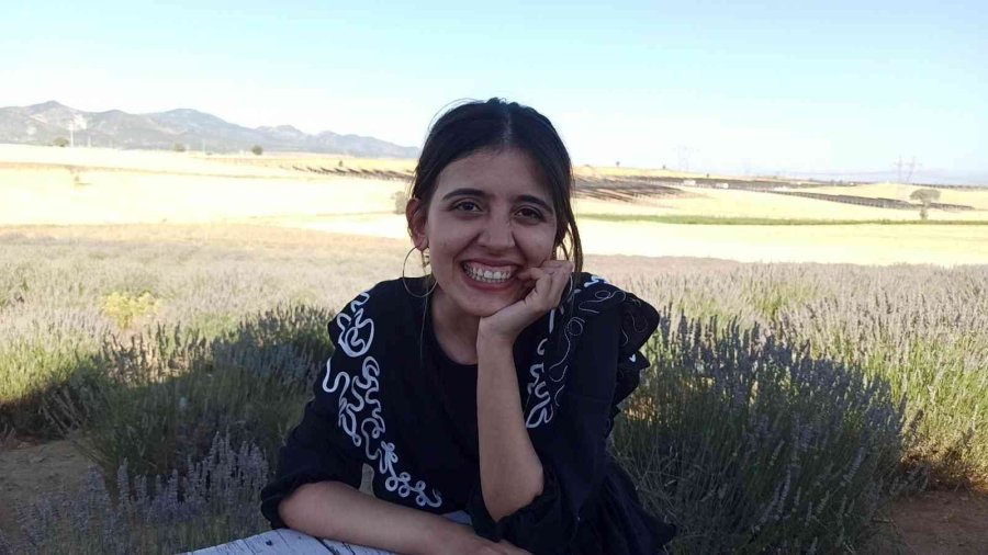 Hayata Tutunan Kızının Lavanta Bahçesi Hayalini Gerçeğe Dönüştürdü