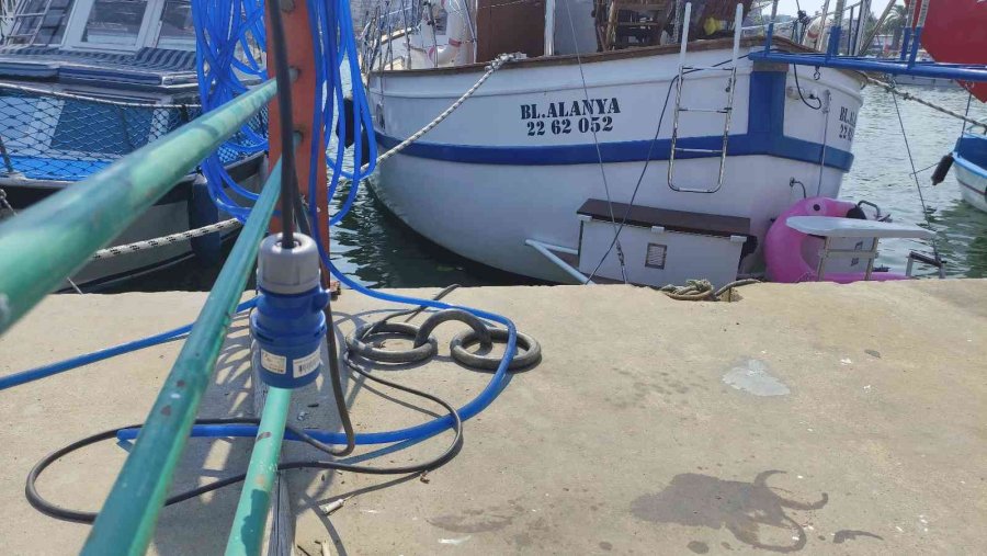Alanya’da Elektrik Çarpınca Denize Düşen Adam Hayatını Kaybetti