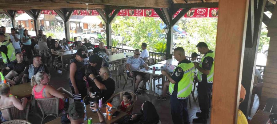 Yabancı Uyruklu Turistlere Kendi Dillerinde Trafik Eğitimi