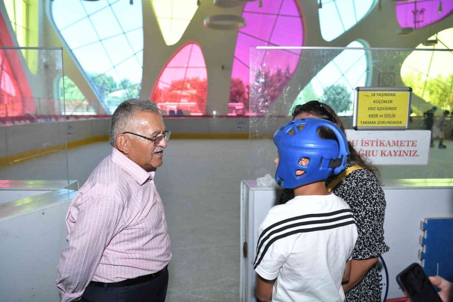 Büyükkılıç, Kaymek Kursiyeri Gençlerin Spor Etkinliğine Katıldı