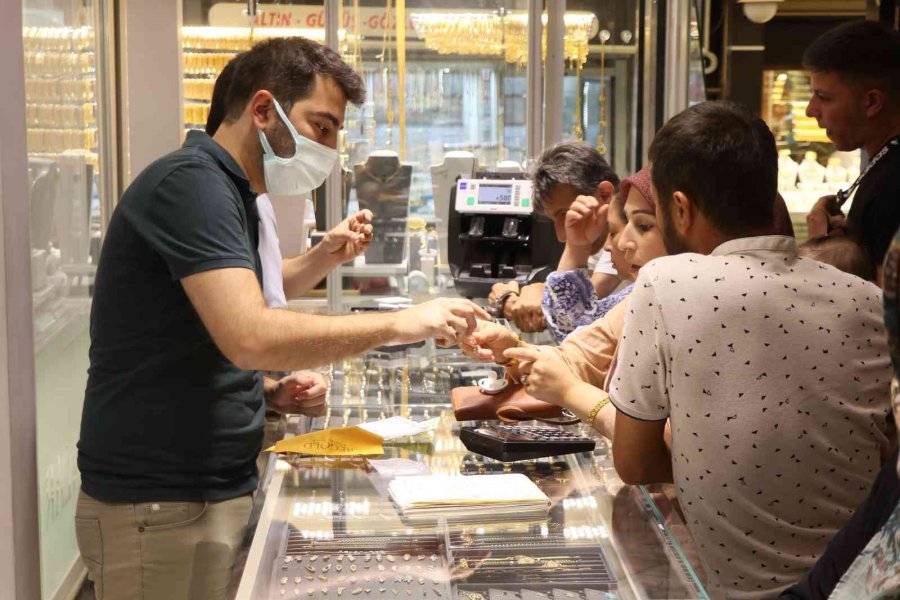 Tayvan Gerilimi Dövizden Altına Dönüşü Etkiledi