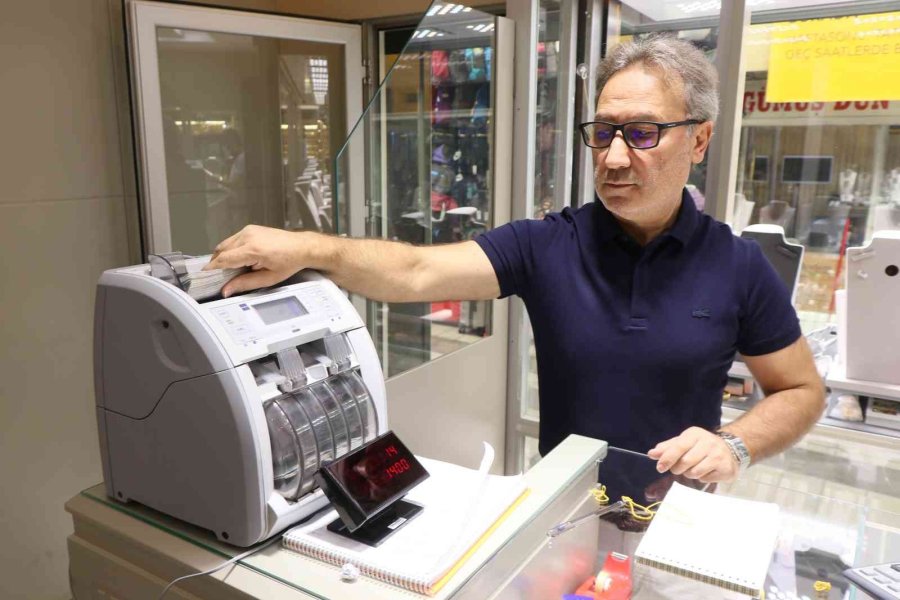 Tayvan Gerilimi Dövizden Altına Dönüşü Etkiledi