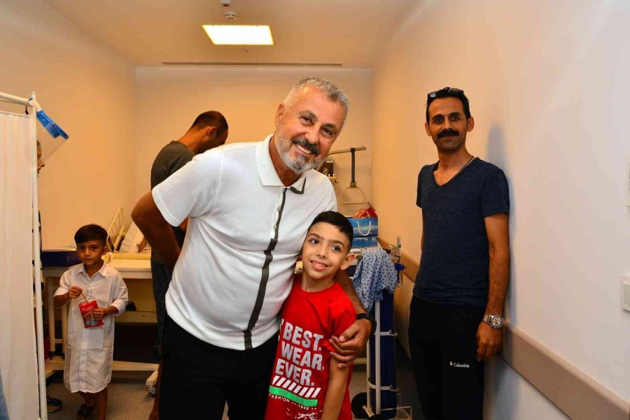 Başkan Sözen, Sünnet Çocuklarına Moral Verdi