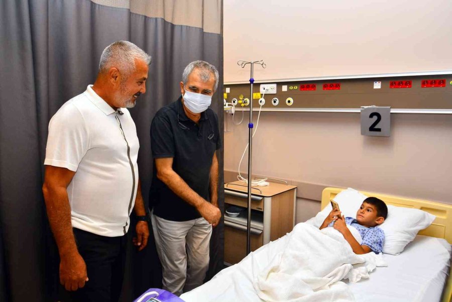 Başkan Sözen, Sünnet Çocuklarına Moral Verdi