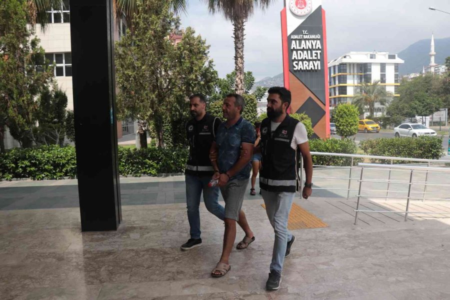 Tefecilik Yapan Baba Ve Oğlu Tutuklandı