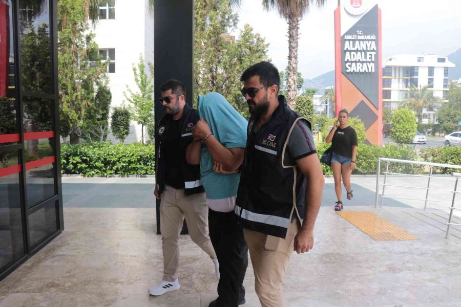 Tefecilik Yapan Baba Ve Oğlu Tutuklandı