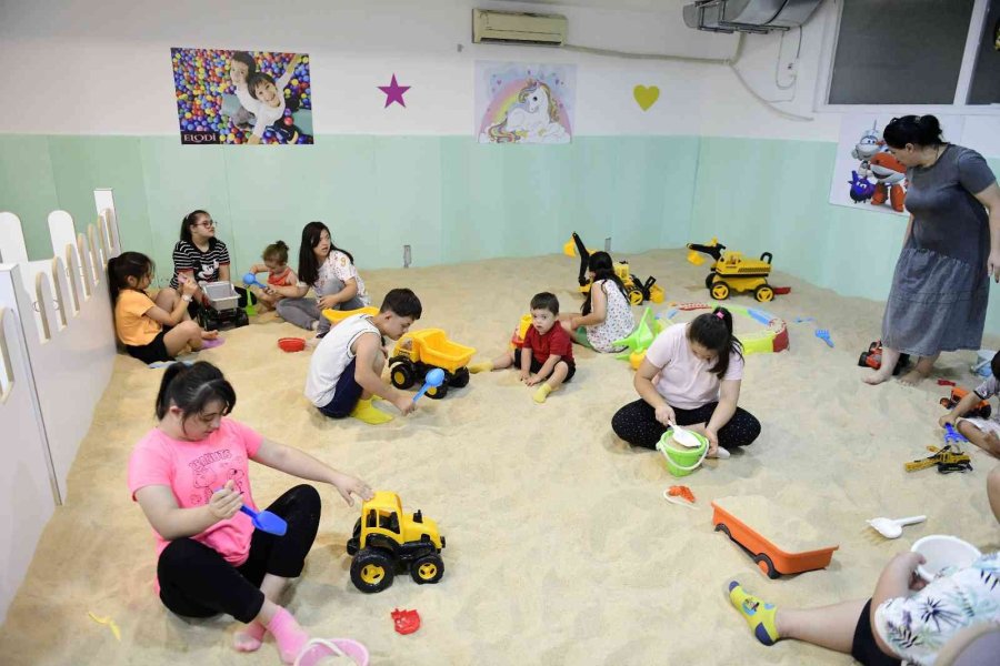 Özel Çocuklar Gönüllerince Eğlendi