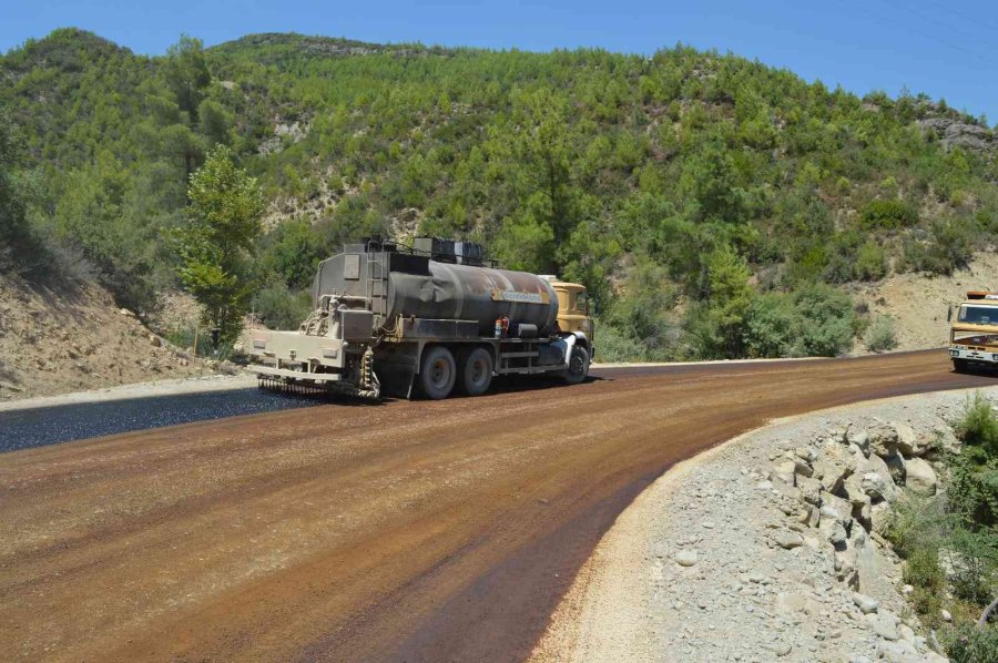 Karabucak Yolu Asfaltlanıyor