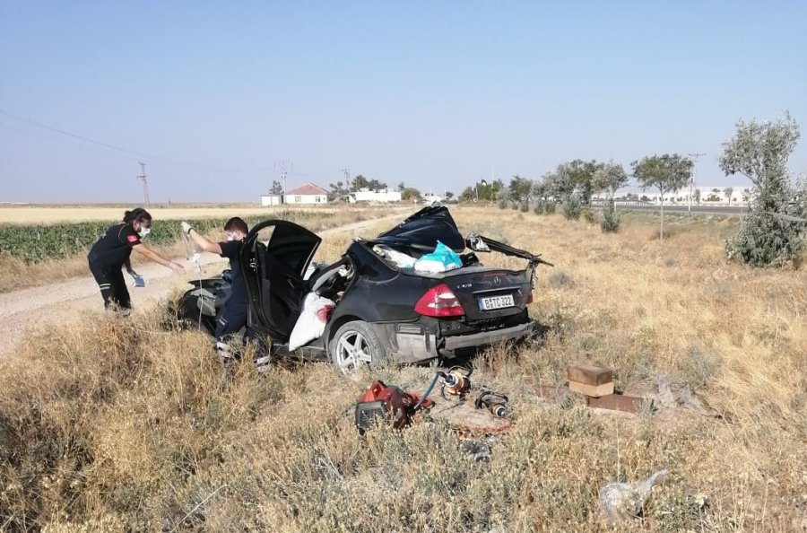 Otomobil Tıra Arkadan Çarptı: 3 Ölü, 1 Yaralı