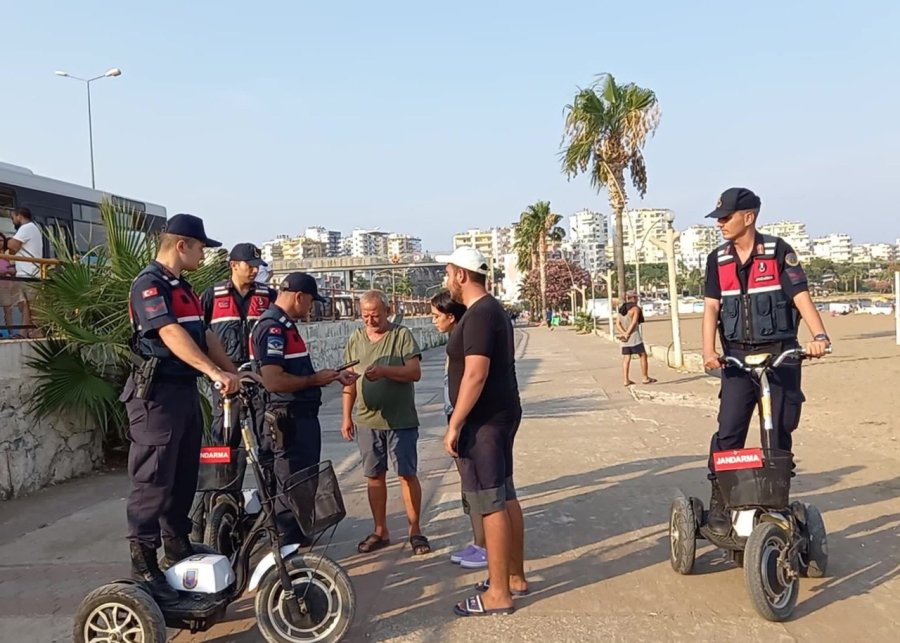 Scooterlu Jandarma Ekipleri Devriyede