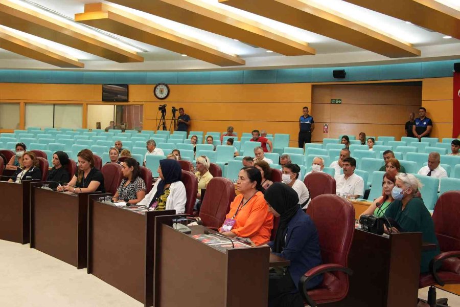 Kadınlar, Gençler Ve Çocuklar Sordu Bozdoğan Cevapladı