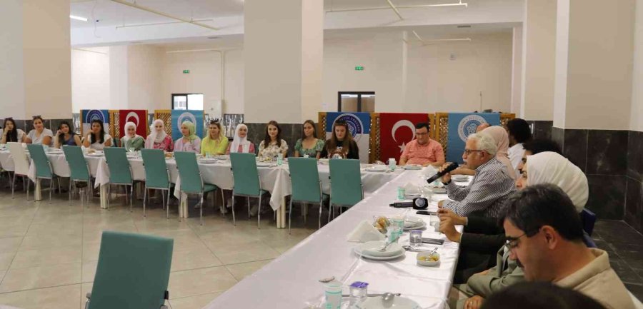 Neü, Bosna Hersekli Öğrencileri ‘yaz Okulu’ Projesiyle Ağırlıyor