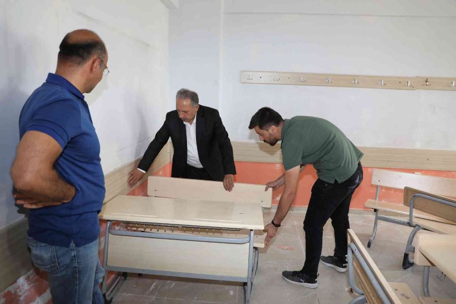 Talas’ın Okullarına 2 Milyon Liralık Bakım Onarım