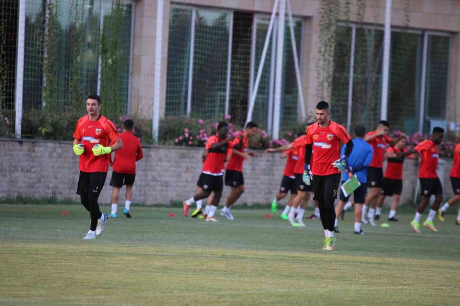 Kayserispor, Beşiktaş Maçı Hazırlıklarına Devam Ediyor