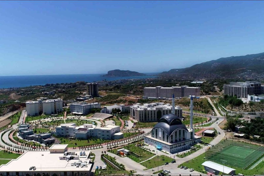 Alkü’ye Rekor Başvuru: 96 Ülkenin Tercihi Oldu