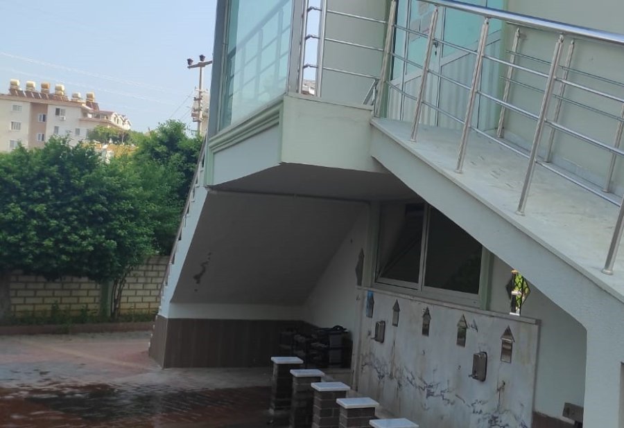 Alanya’da Şadırvan Musluklarını Çalan Şüpheli Yakalandı