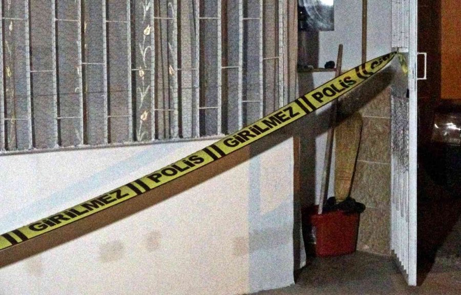 Yüzde 60 Engelli Adam, Evinde Çıplak Vaziyette Ölü Bulundu