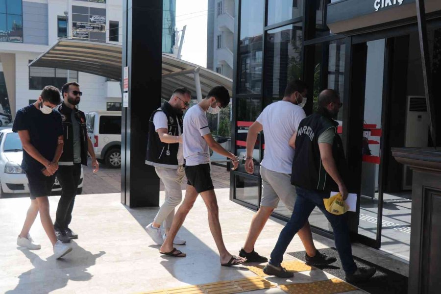 Alanya Narko Timler, 3 Bin 840 Uyuşturucu Hap Ele Geçirdi