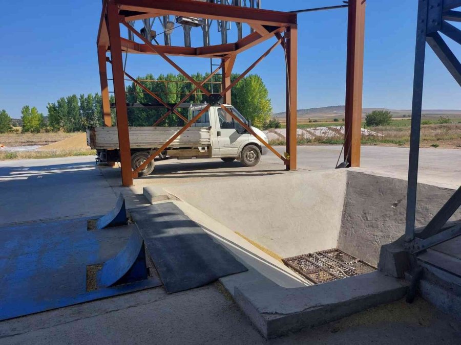 Çalıştığı Kooperatiften 18 Ton Arpa Çalan Şahıs Tutuklandı