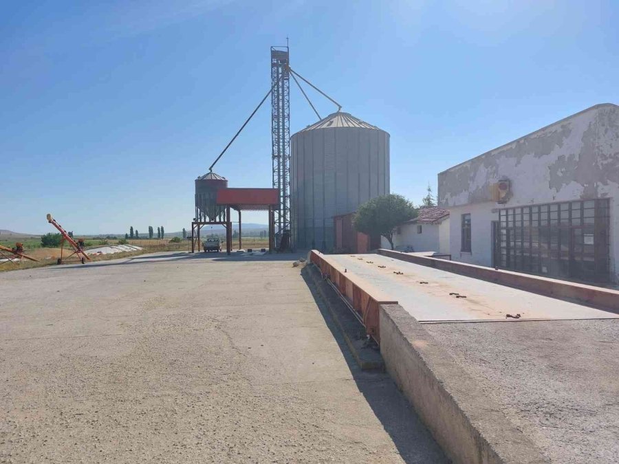 Çalıştığı Kooperatiften 18 Ton Arpa Çalan Şahıs Tutuklandı