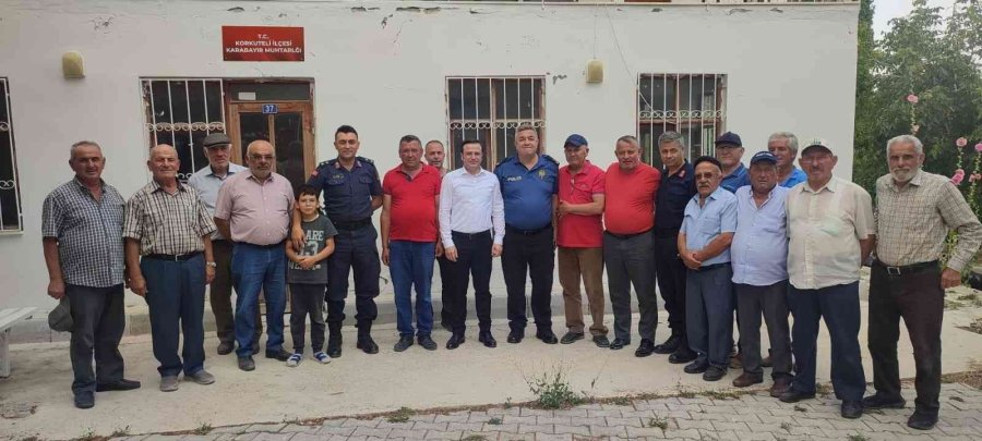 Korkuteli Kaymakamı Özdemir, Vatandaşlarla Bir Araya Geldi