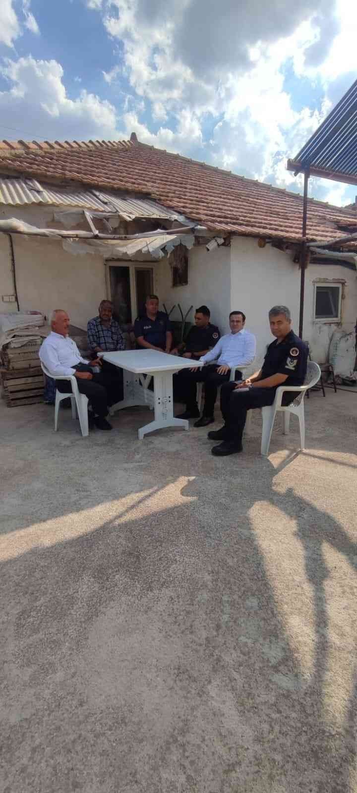 Korkuteli Kaymakamı Özdemir, Vatandaşlarla Bir Araya Geldi