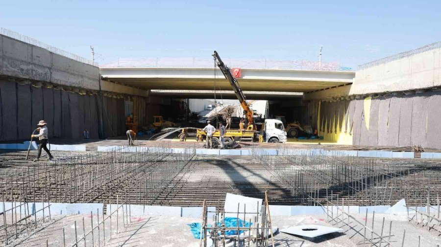 Büyükkılıç: "6.7 Kilometrelik Tramvay Hattımızın Son Anlarına Yaklaşmış Durumdayız"