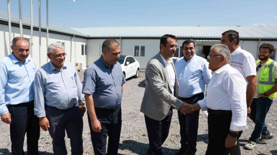 Büyükkılıç: "6.7 Kilometrelik Tramvay Hattımızın Son Anlarına Yaklaşmış Durumdayız"