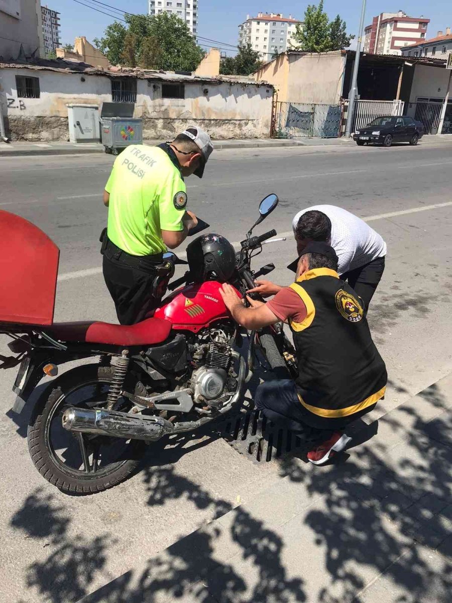 Motosiklet Ve Tofaş Marka Araçlar Denetlendi