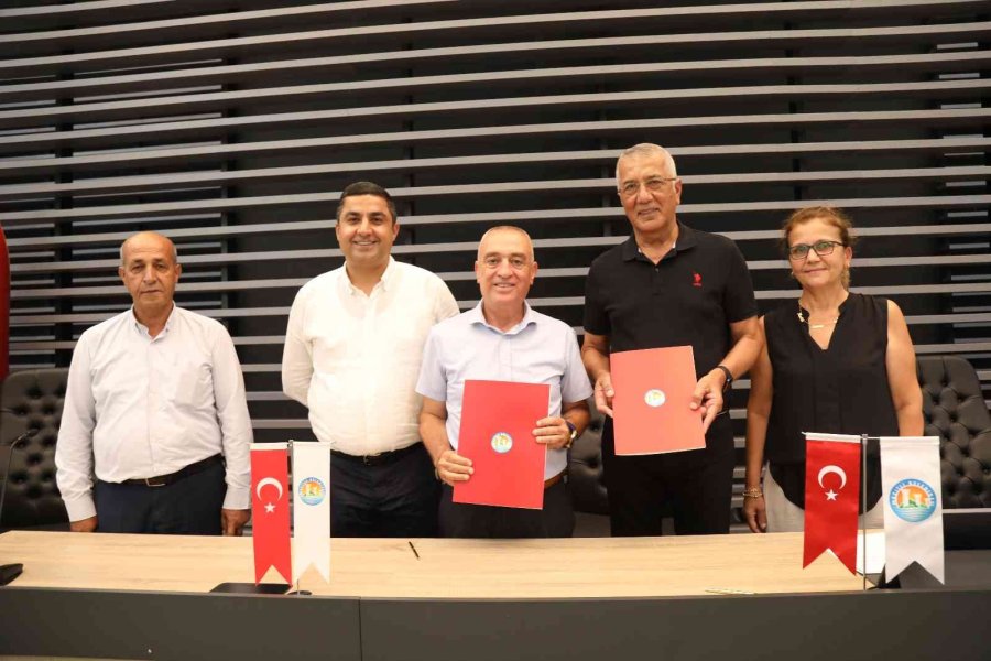 Mezitli Belediyesinde Toplu Sözleşmesi İmzalandı
