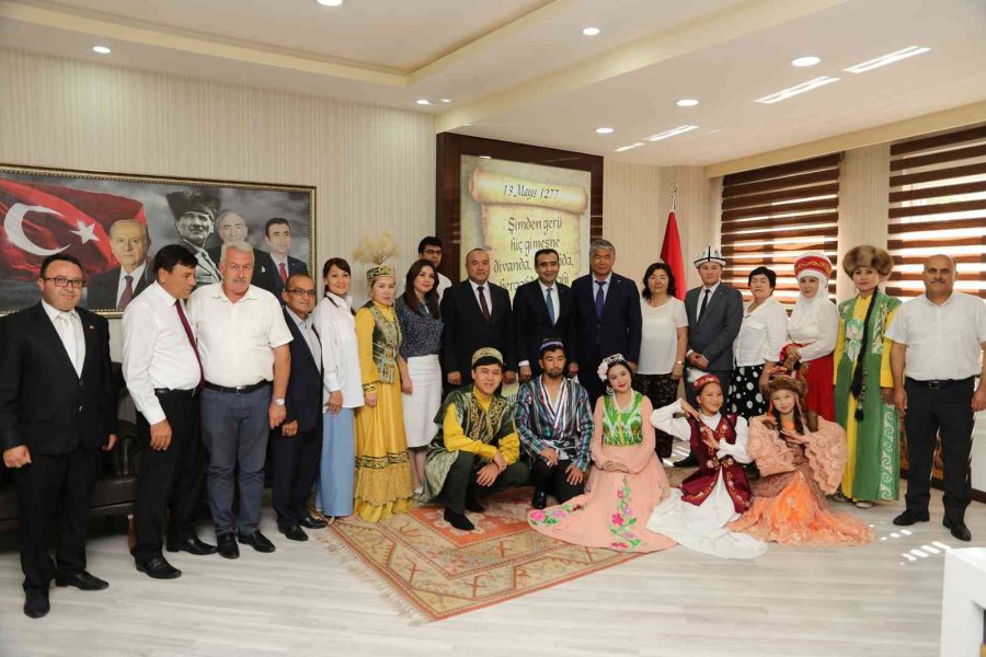 4. Uluslararası Karaman Türk Dünyası Şöleni Başladı