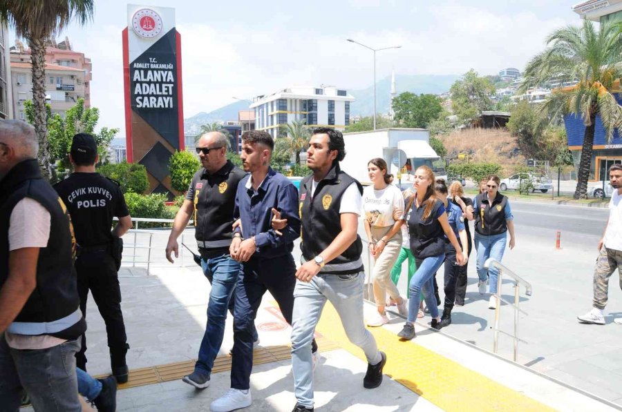 Arkadaşlık Siteleri Üzerinden Gelen Adisyon Tuzağına 7 Tutuklama