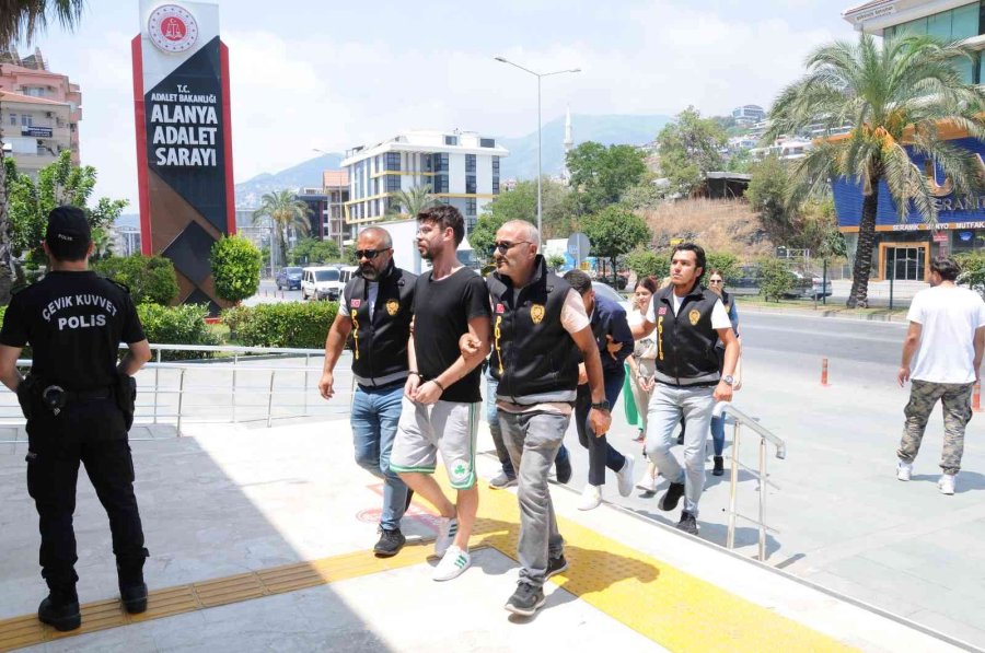 Arkadaşlık Siteleri Üzerinden Gelen Adisyon Tuzağına 7 Tutuklama