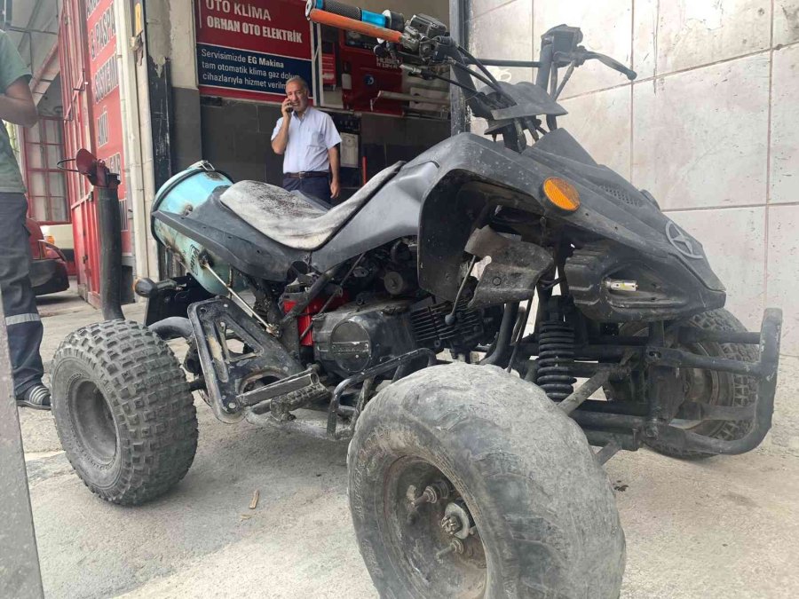 Klima Gaz Kutusundan Motosiklete Bagaj Yaptı
