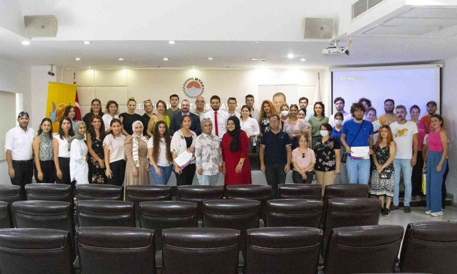 Kariye Merkezi, İş Arayanlara Projeler Üretmeye Devam Ediyor