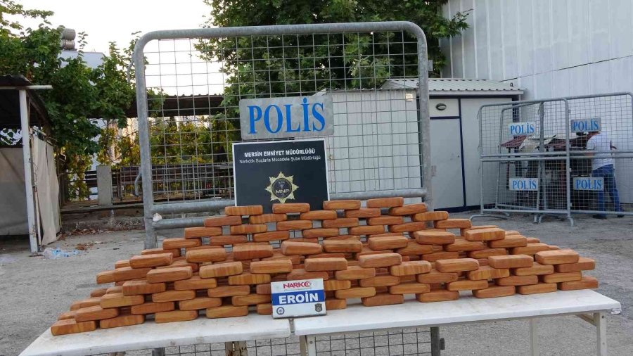Mersin’de Bir Tırda 105 Kilo Eroin Ele Geçirildi