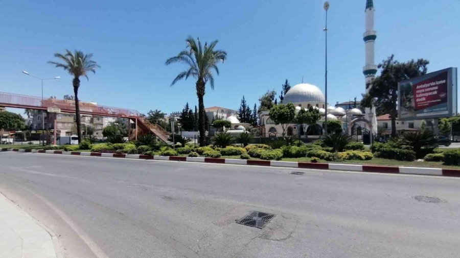 Kazaların Yaşandığı Refüje Tel Örgü Çekildi