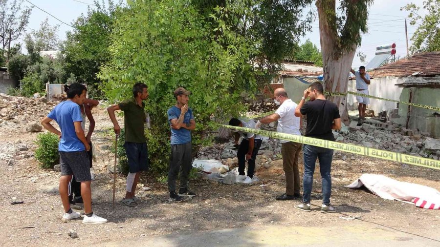 "kriz Geçiriyordu" Dediği Şahsın Sokak Ortasında Cesedini Buldu