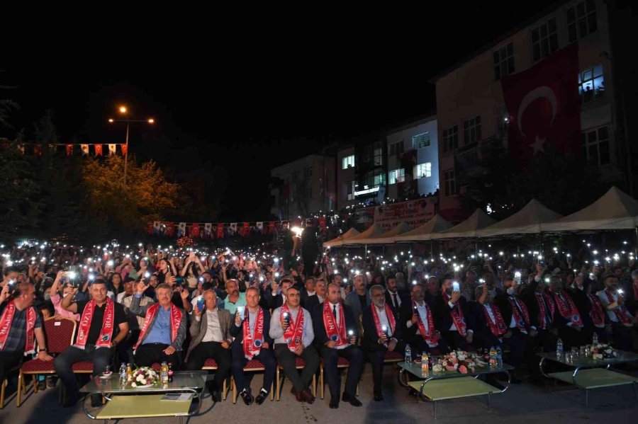 Büyükkılıç, Özvatan’da Festivale Katıldı, İlçeye Yeni Müjdeler Verdi