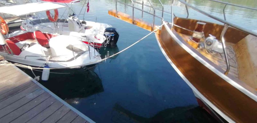 Manavgat Irmağı’nda Tepki Çeken Görüntü